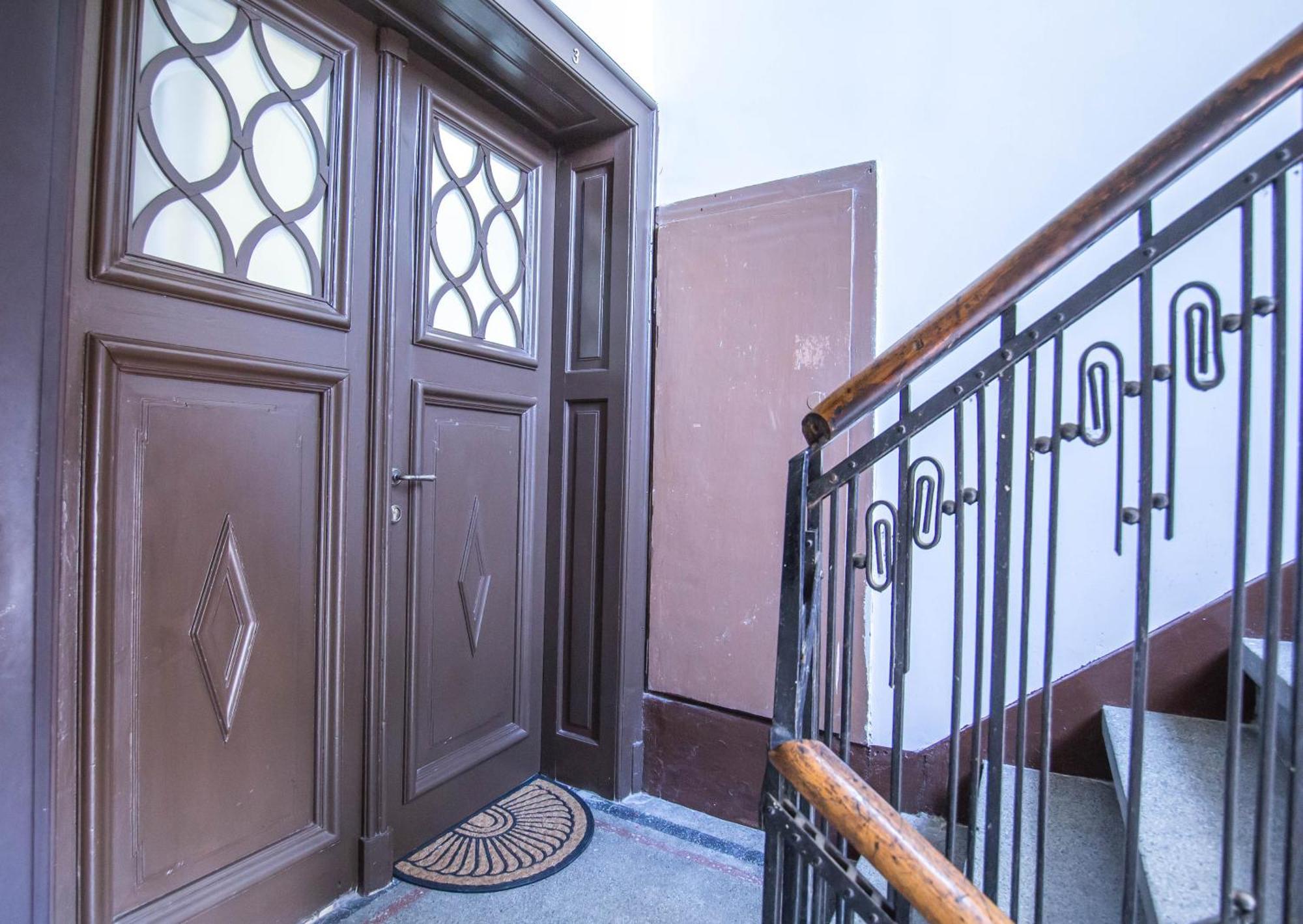 Lion'S Bridge Boutique 2Bdrm Apt, Top Center Gem Софія Екстер'єр фото