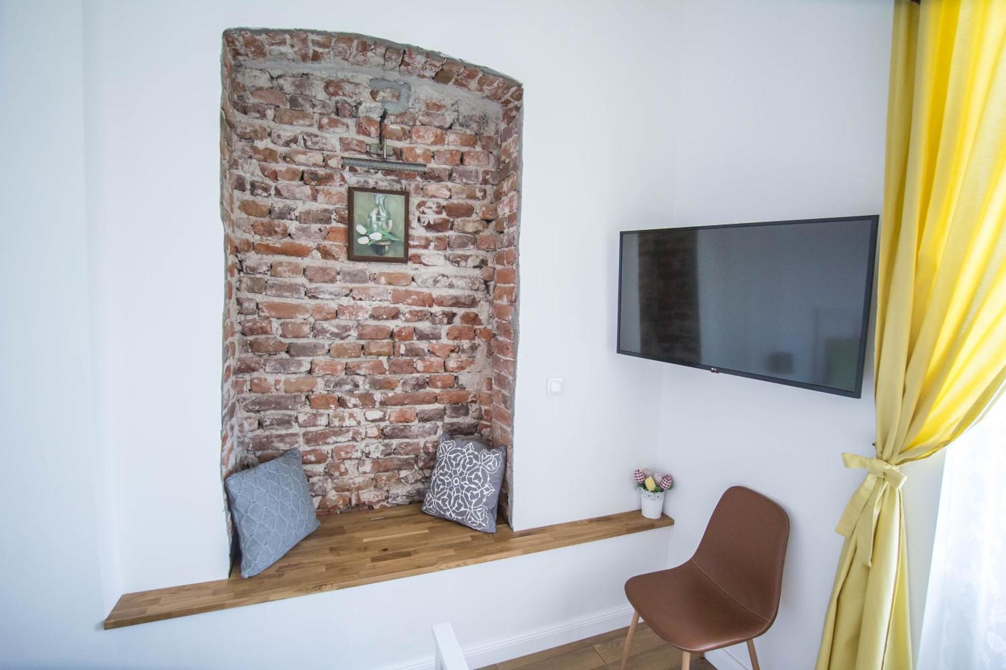 Lion'S Bridge Boutique 2Bdrm Apt, Top Center Gem Софія Екстер'єр фото