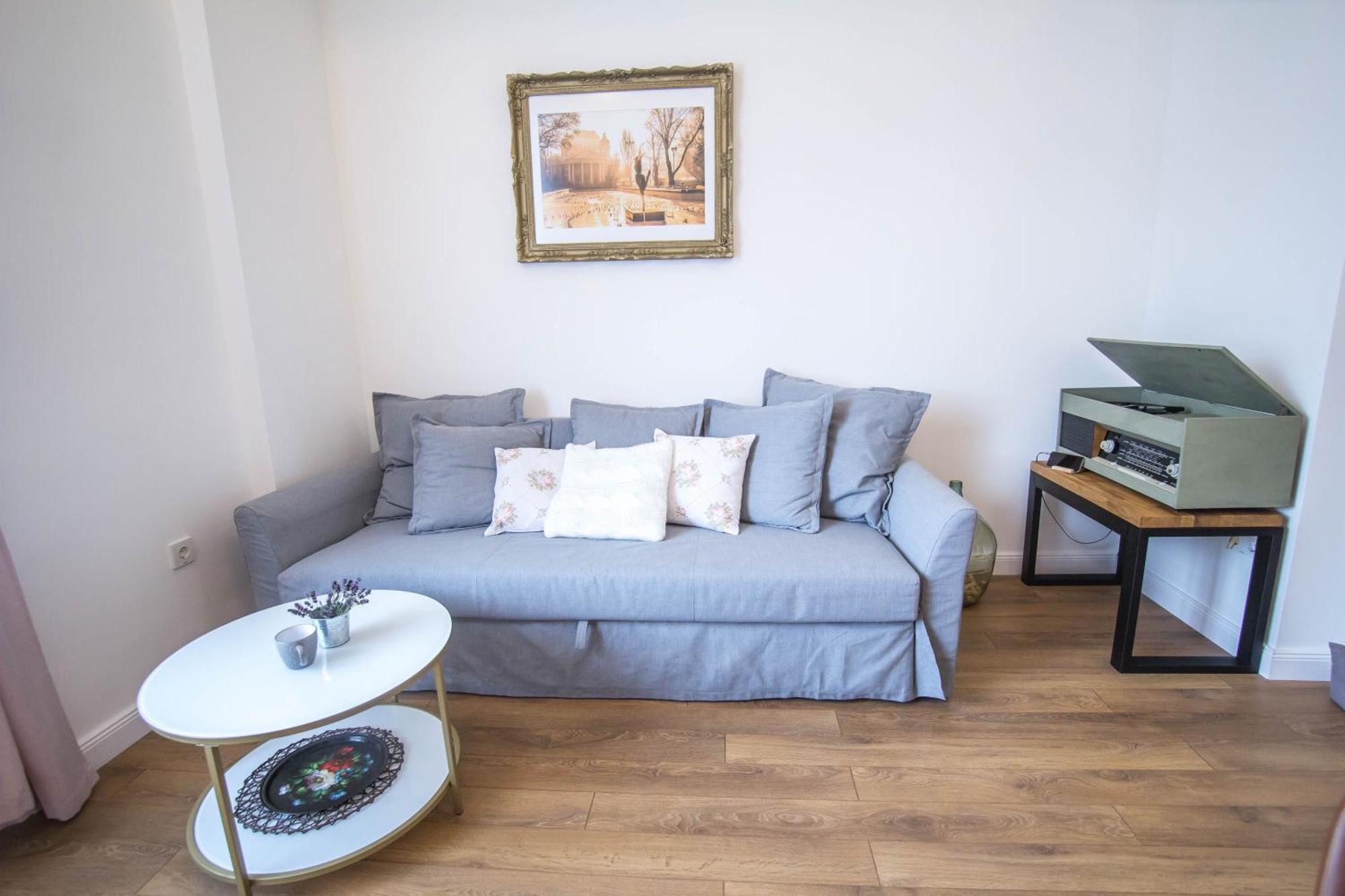 Lion'S Bridge Boutique 2Bdrm Apt, Top Center Gem Софія Екстер'єр фото