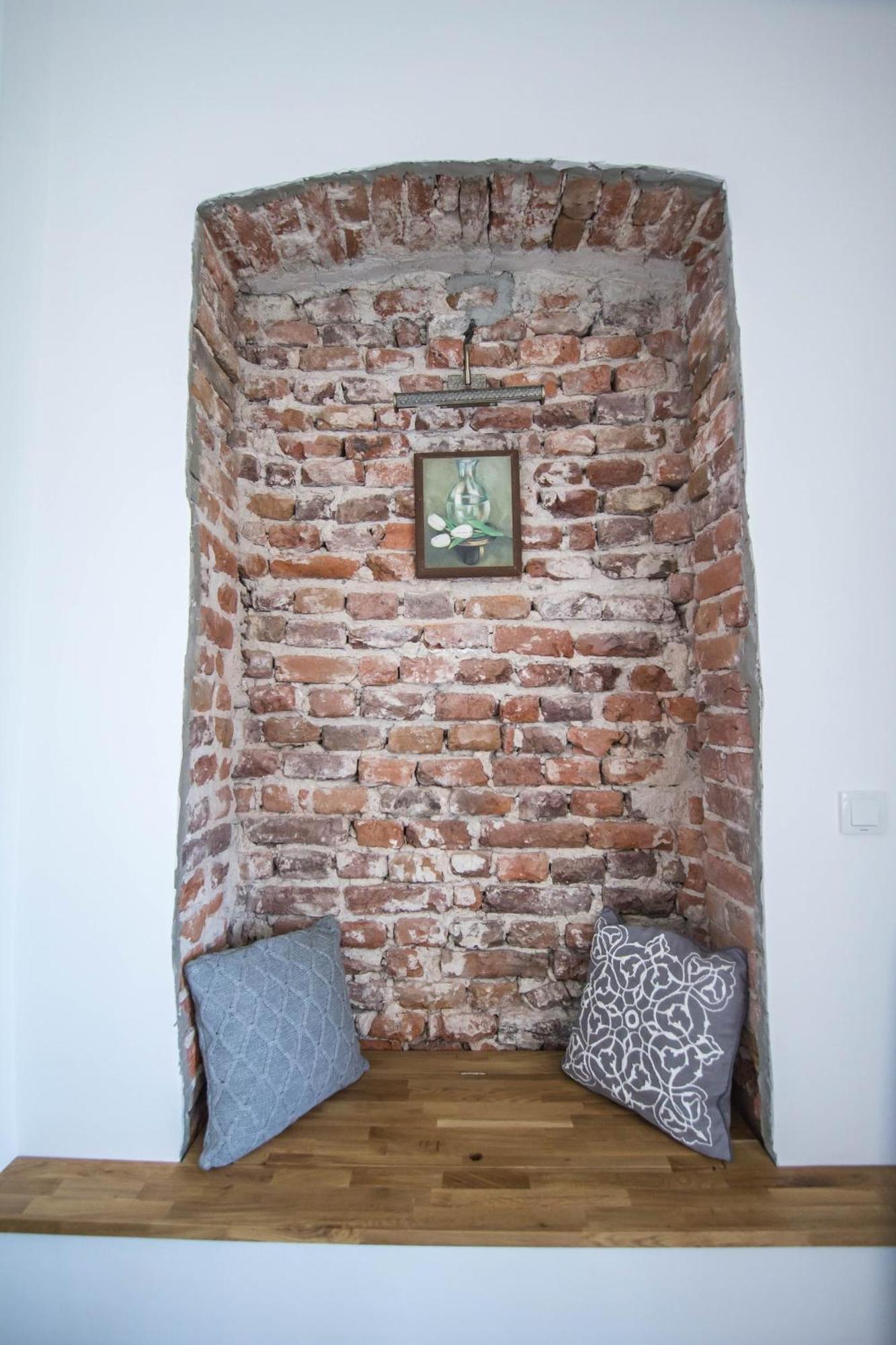 Lion'S Bridge Boutique 2Bdrm Apt, Top Center Gem Софія Екстер'єр фото